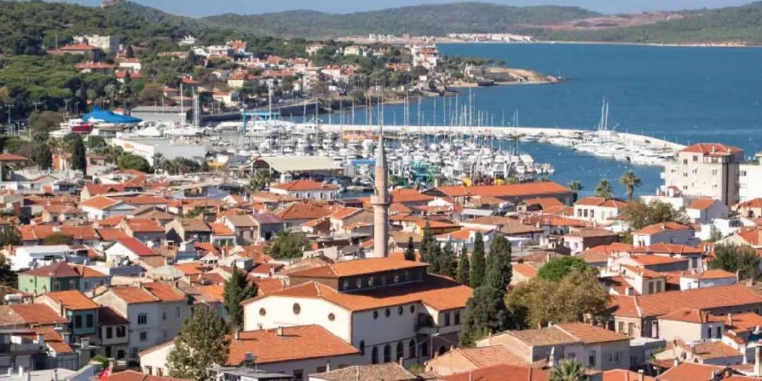 Tarihi sokaklarıyla huzur veriyor: Rum evleri, dar sokaklar, Boşnak böreği… 1